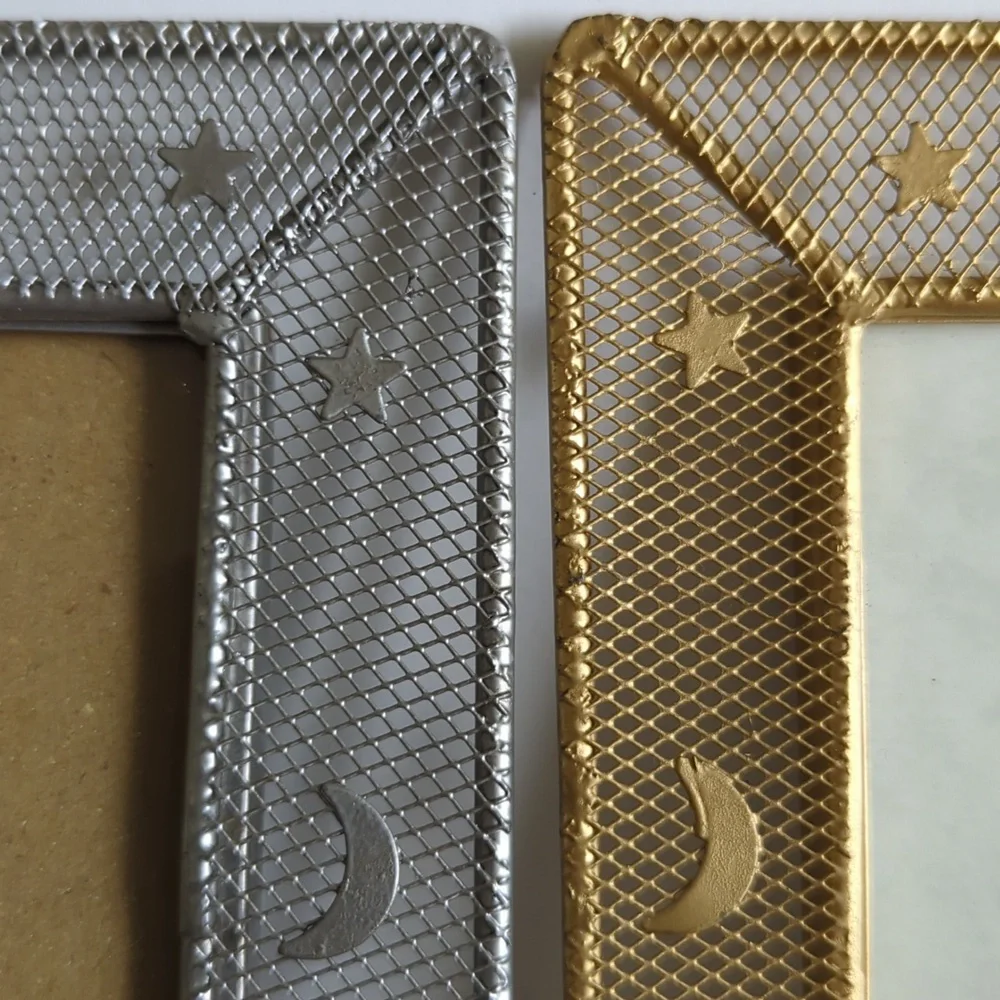 Frames Metal Set of 2 Moons and Stars 1 Gold 1 Silver Both Sitters Pairs - Picture 2 of 8
